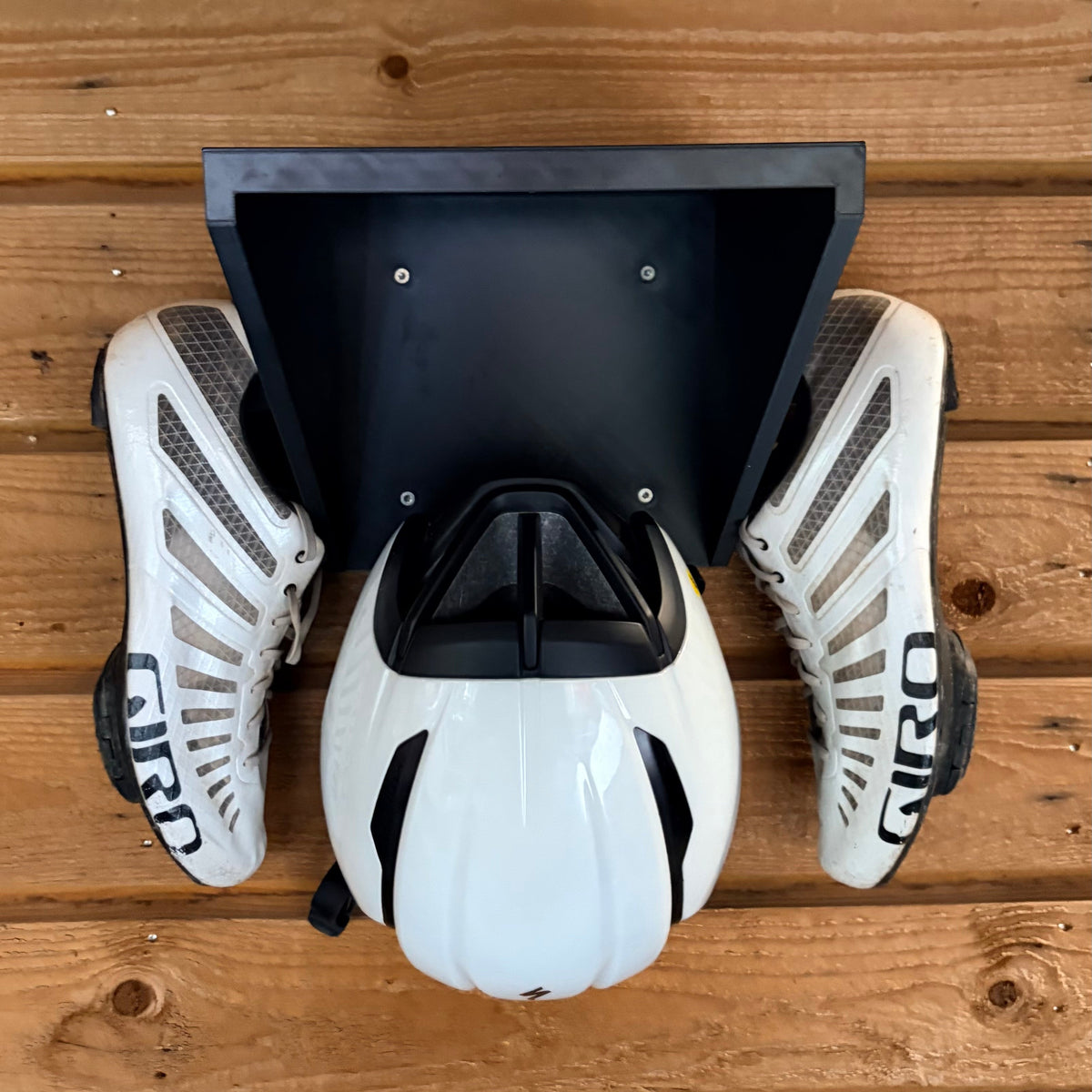 Muurbeugel - Race/Gravelfiets - schoenen - helm en accessoires