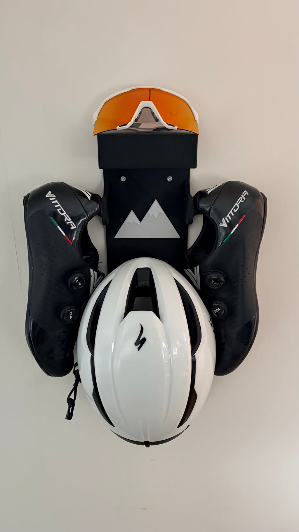 Muurbeugel - Geschikt voor helm, fietsschoenen en (sport)bril