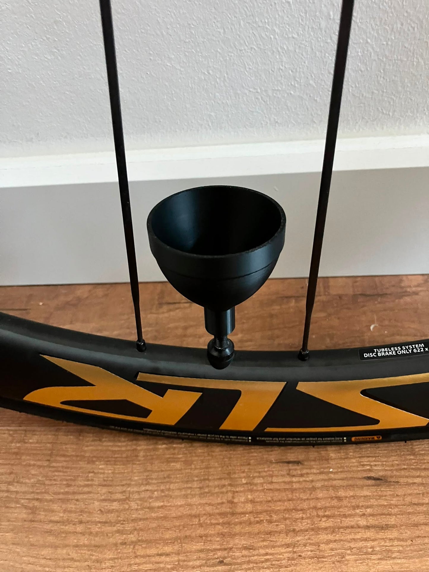 Tubeless ventiel tool